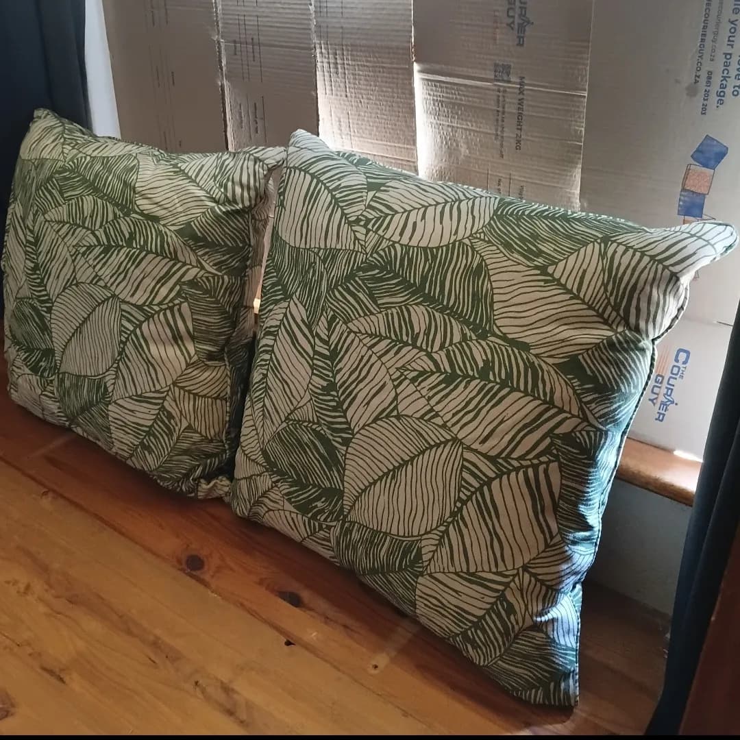 Green Tropical Palm Leaf Scatter Cushions - Pair